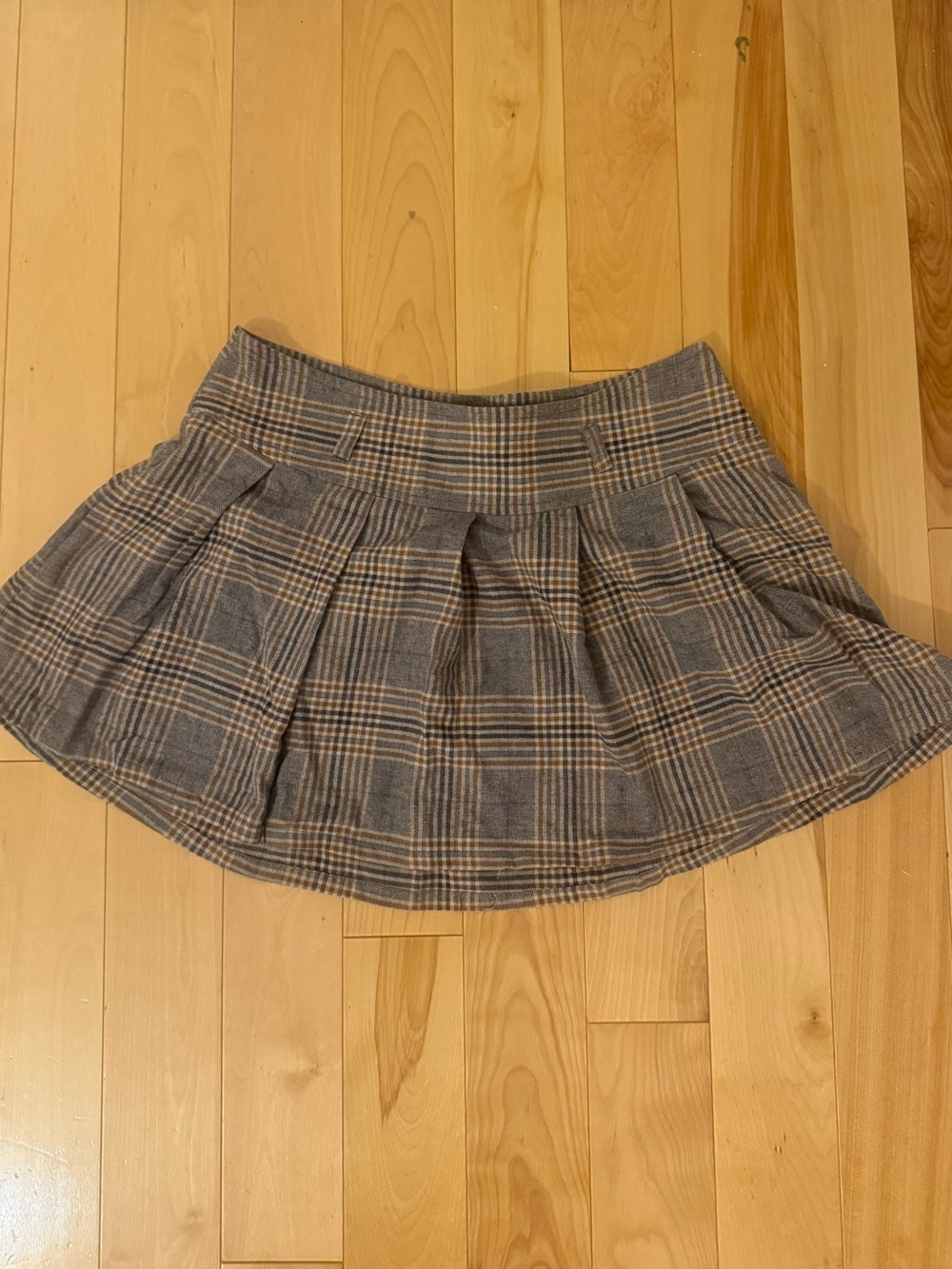 Sincerely Jules Gray and Tan Plaid Pleated Skater Skirt